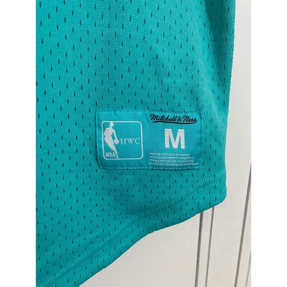 Retro Vancouver (Memphis) Grizzlies Basketball Warmup Jersey Size M - Picture 3 of 7